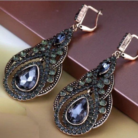 Vintage Grey Crystal Filigree Earrings